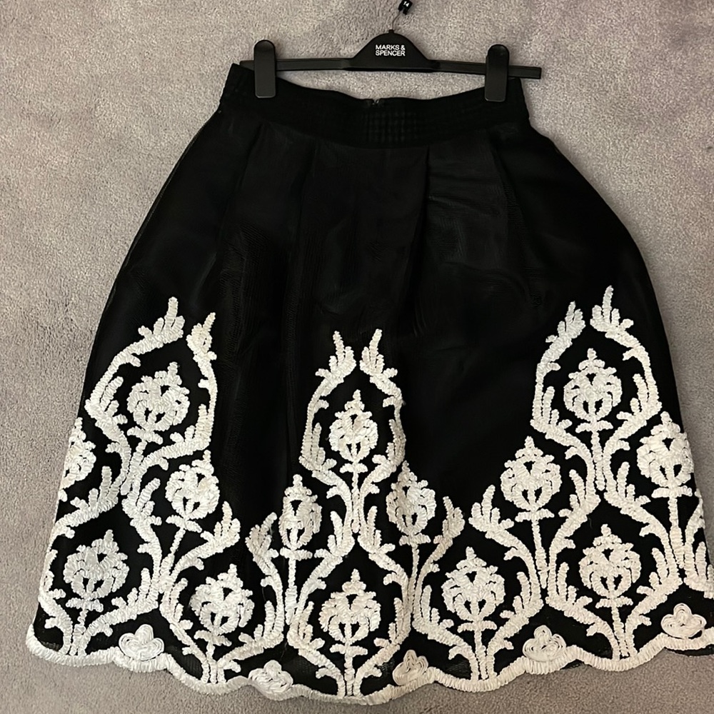 Flowy A skirt